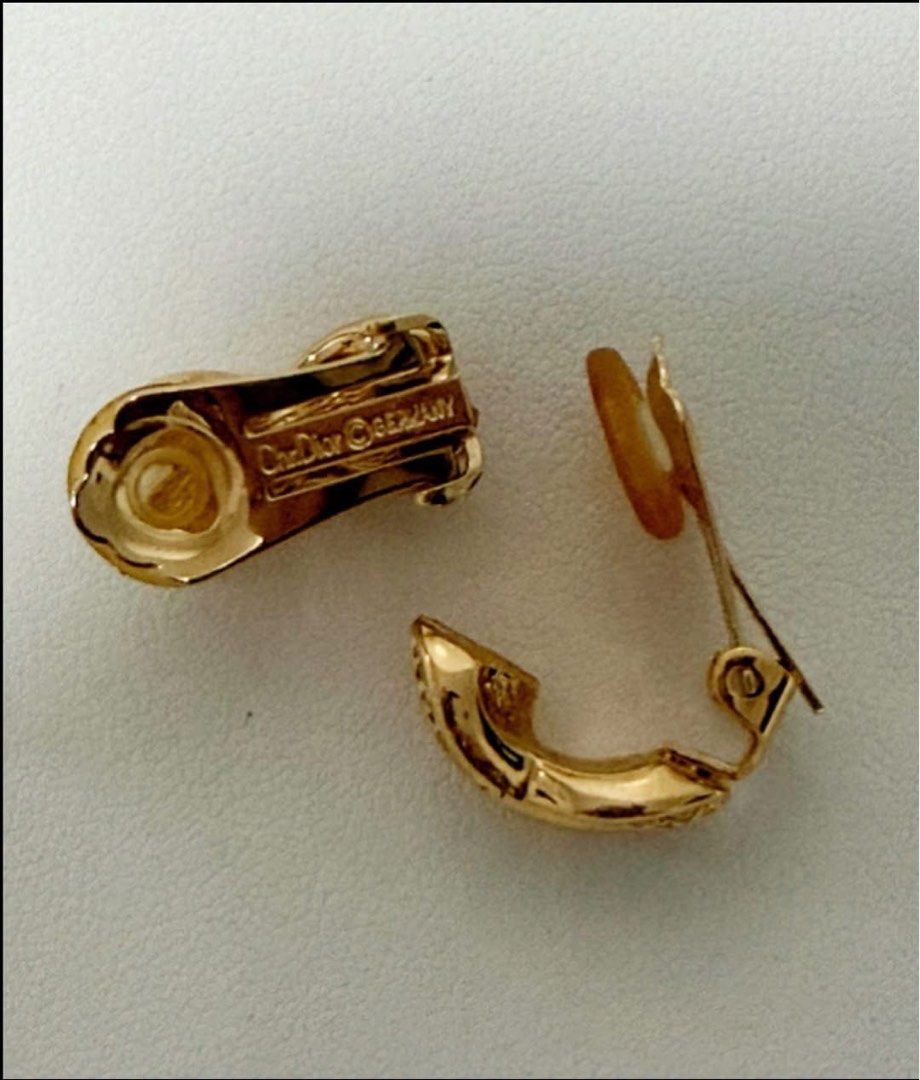 Christian Dior Earrings (Category: Luxury Accessories) located in Quezon City. Submitted by liezl.marie (Listing ID 1455719295, Image 3). Description: Vintage Christ!an Di0r X-shaped clip-on earrings featuring sparkling crystal rhinestones set in a gold-tone crossover design. 5500 Open for layaway. Disclaimer: We are not affiliated, associated, authorized, endorsed by or in any way officially connected with any other company or luxury brand. All 