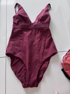 (Category: ) located in . Submitted by off_closet1 (Listing ID 1455735245, Image 1). Description: .
