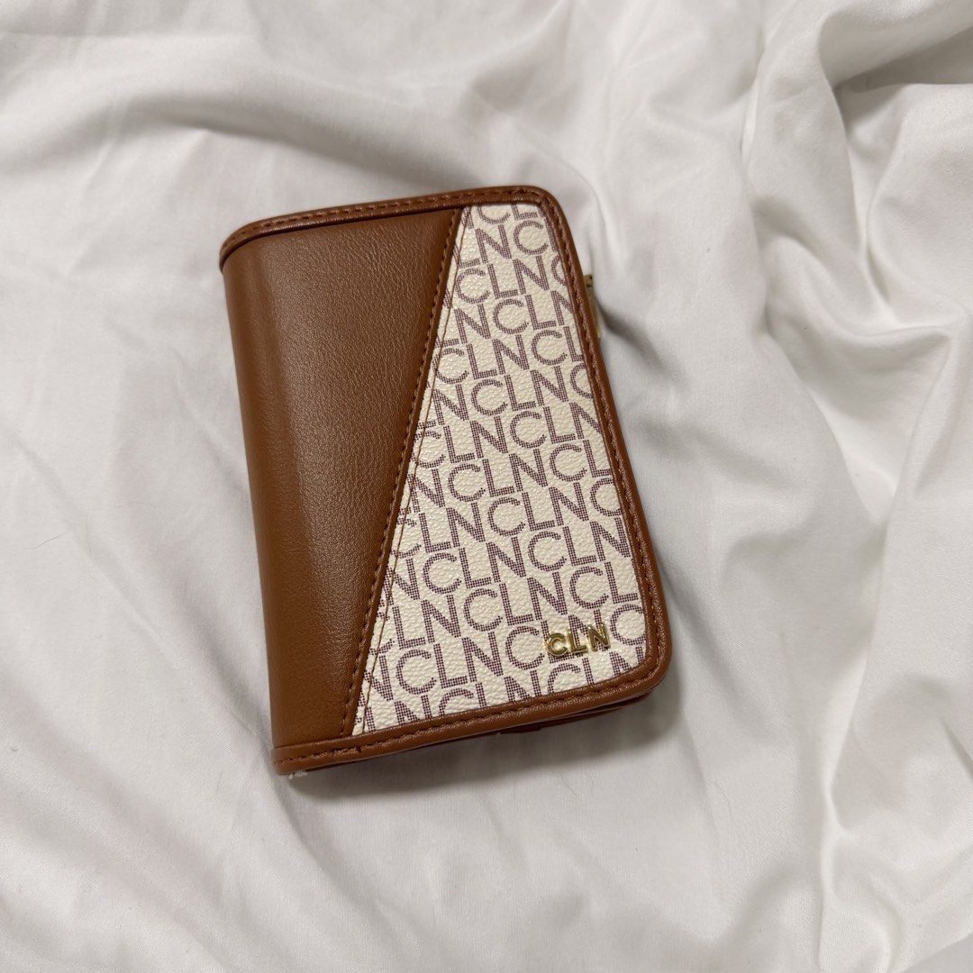 CLN Emelie Wallet from CLN Store (Category: Wallets & Card holders) located in Rizal. Submitted by lovedbyhannah (Listing ID 1455837952, Image 3). Description: .