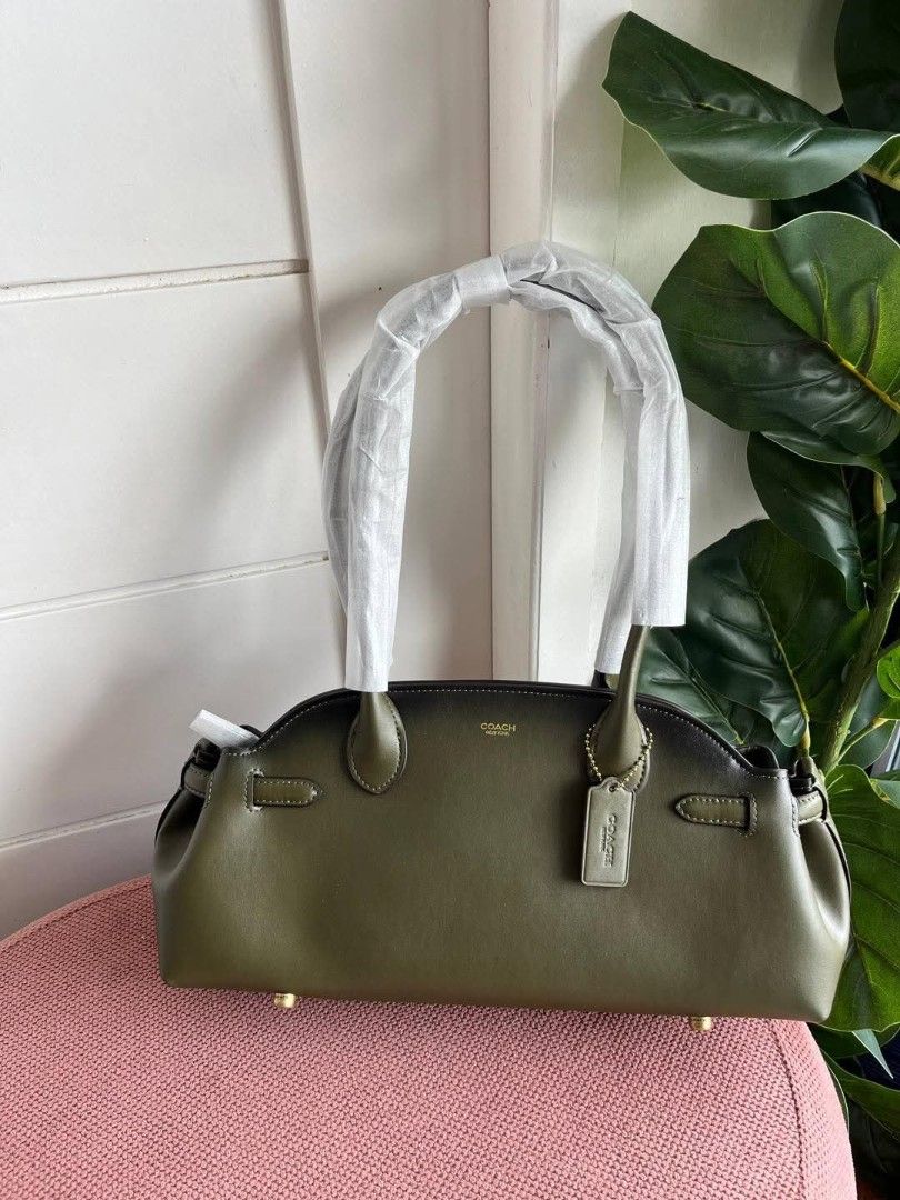 Coach Empire Carryall 34 (Category: Shoulder Bags) located in Quezon City. Submitted by bagsboutiqueph (Listing ID 1455825979, Image 3). Description: LAST PRICE POSTED. LIMITED STOCKS! BRANDNEW WITH INCLUSIONS. COLOR MAY SLIGHTLY VARY IN ACTUAL DUE TO LIGHTING AND CAMERA SETTING. OTHER PHOTOS WILL BE SEND DURING PURCHASE AND FOR SURE BUYERS ONLY. WHEN IN DOUBT, DO NOT ORDER. THANK YOU..