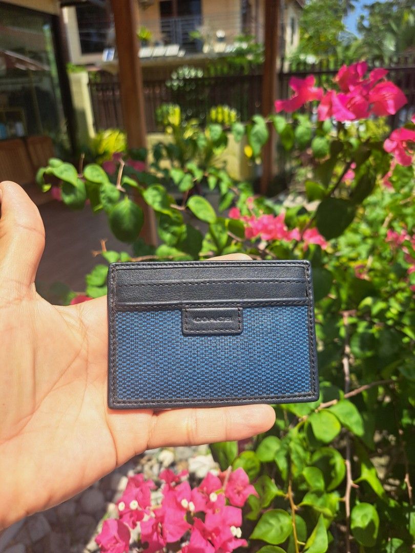 Coach Men's ID/Cardholder (Category: Luxury Bags & Wallets) located in Tagum. Submitted by luxestreetbags (Listing ID 1455759858, Image 1). Description: Pang men pero pwede sa unisex syempre 😘 Authentic/Original Coach Men's ID/Cardholder, Pre-owned from Taiwan‼️‼️👜👜 Made in Vietnam With code In excellent condition🥰 . Please zoom in and zoom out to appreciate and to know the actual condition of the item. Legit online seller since 2016 with Phy