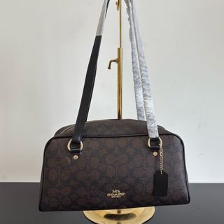 (Category: ) located in . Submitted by pshoppers. (Listing ID 1455705163, Image 1). Description: .