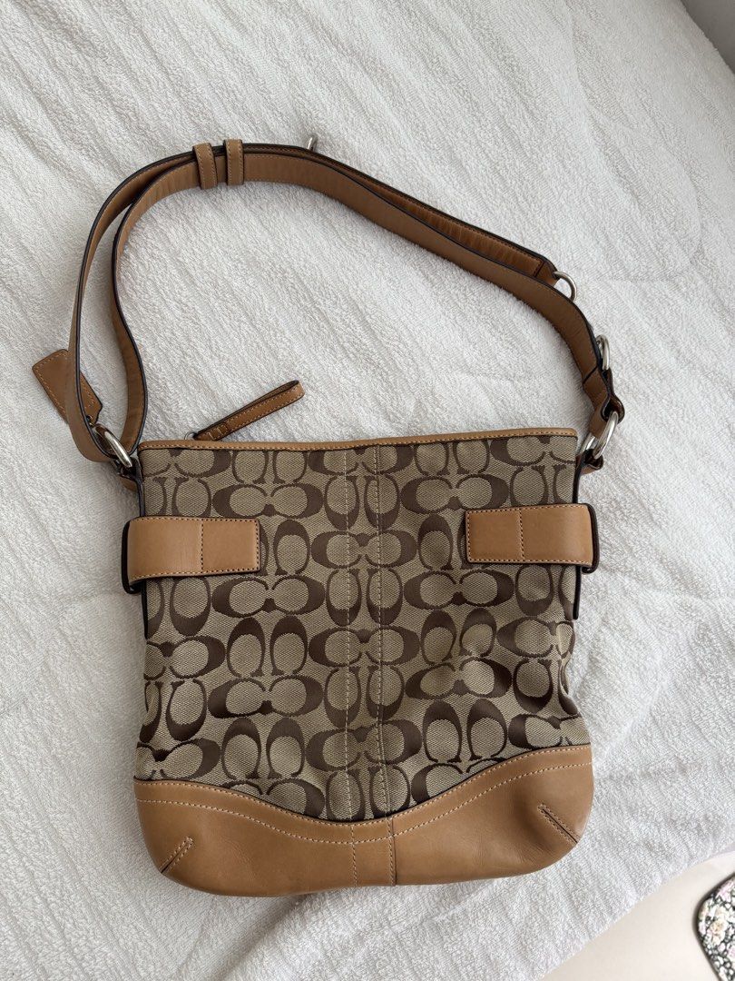 Coach Vintage Bag (Category: Luxury Bags & Wallets) located in Mandaluyong City. Submitted by curiocache (Listing ID 1455686101, Image 2). Description: Bought from Japan!.