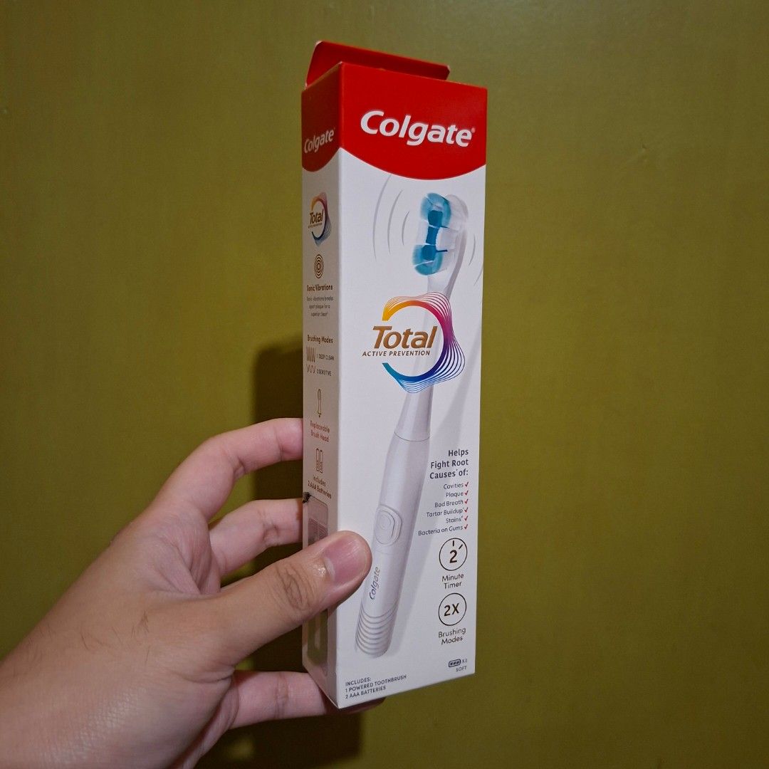 Colgate electric toothbrush (Category: Oral Care) located in Manila. Submitted by bargain-master (Listing ID 1455794747, Image 3). Description: .