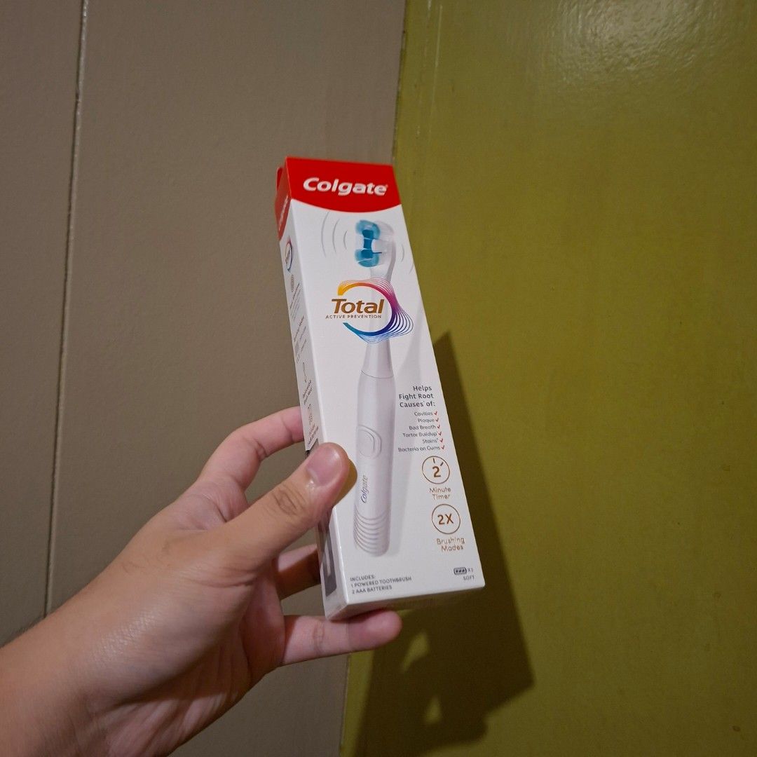 Colgate electric toothbrush (Category: Oral Care) located in Pasig City. Submitted by thethinkers (Listing ID 1455795356, Image 2). Description: .