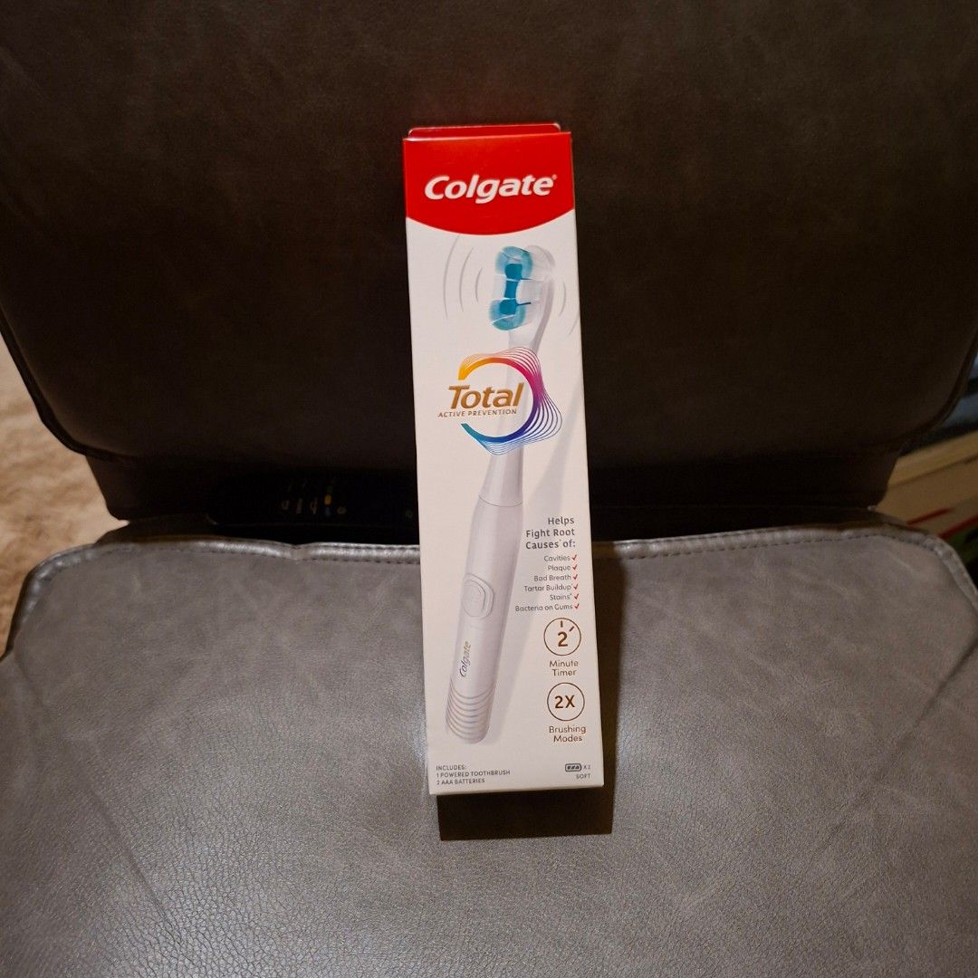 Colgate electric toothbrush (Category: Oral Care) located in Pasig City. Submitted by fasttech01 (Listing ID 1455795831, Image 1). Description: .