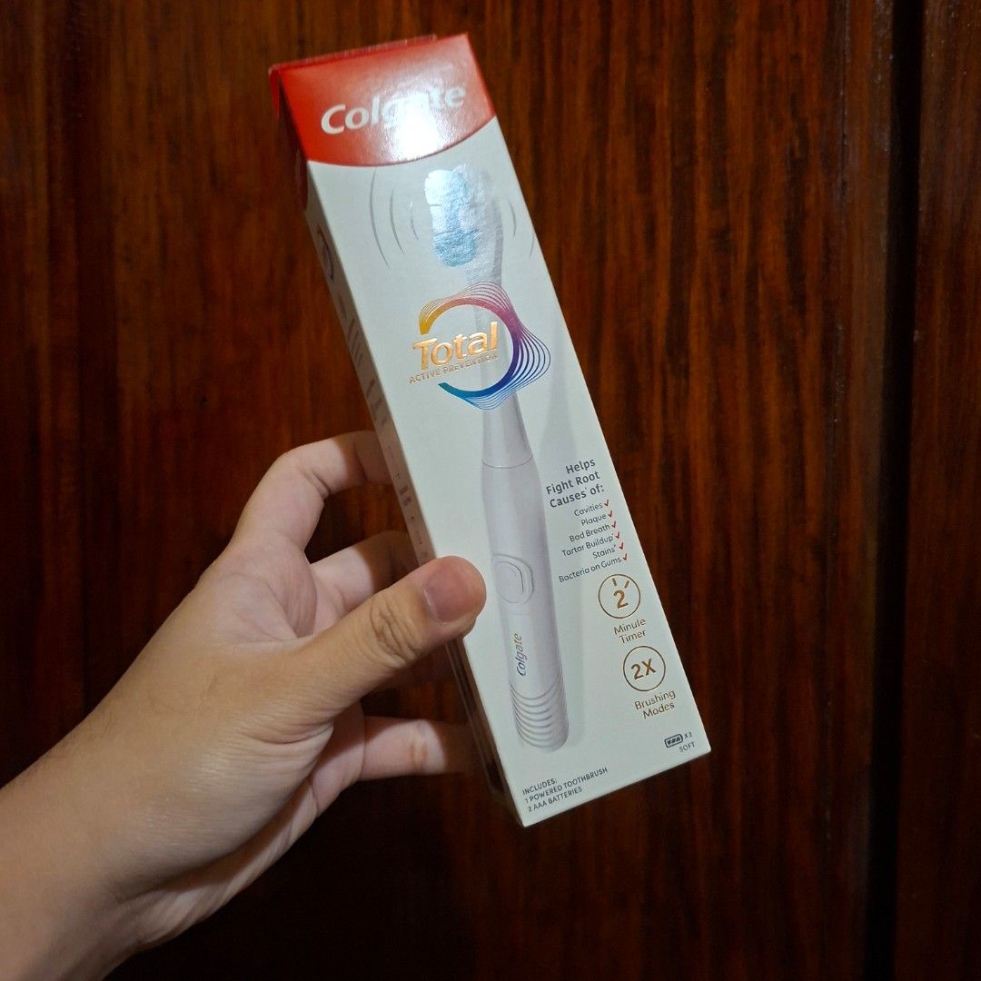 Colgate Total Active Electric Toothbrush (Category: Oral Care) located in Pasig City. Submitted by mr.bargaindeal (Listing ID 1455793070, Image 2). Description: - Colgate Total Active electric toothbrush - Fights root causes of cavities - Features 2 brushing modes - Built-in 2-minute timer - Includes 1 AA battery - Ideal for daily oral care - Experience a cleaner feel.
