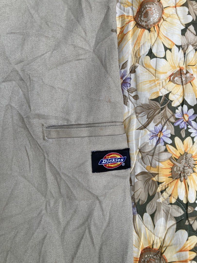 DICKIES DOUBLE PATCH (Category: Shorts) located in Salug. Submitted by bagdoi_finds (Listing ID 1455806459, Image 3). Description: W:46.