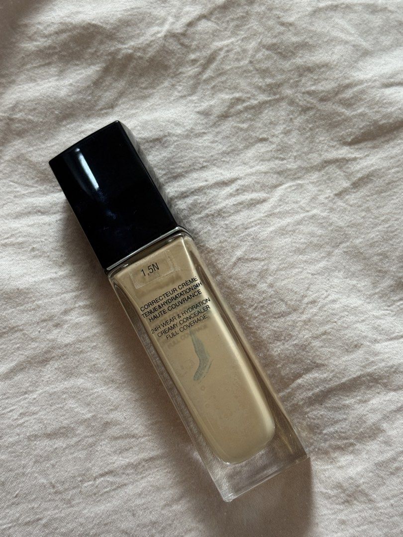 Dior Forever Skin Correct 1.5N Foundation (Category: Makeup) located in Bacoor. Submitted by annmaliksi (Listing ID 1455739156, Image 2). Description: - Dior Forever Skin Correct concealer - Shade: 1.5N - Features: 24-hour wear, hydration, creamy texture - Coverage: Full - Condition: Bottle is mostly full - Reason for selling: Incorrect shade match - Please check photos for shade accuracy and remaining product amount. .