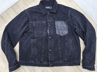 (Category: ) located in . Submitted by Myshop90 (Listing ID 1455713859, Image 1). Description: .