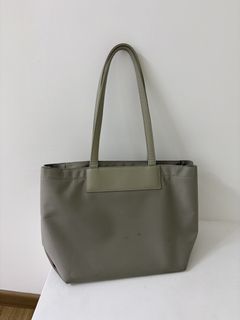 (Category: ) located in . Submitted by theara.preloved (Listing ID 1455849274, Image 1). Description: .