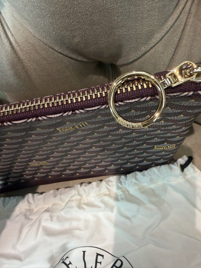 Faure Le Page Clutch 29 (Category: Luxury Bags & Wallets) located in Taguig. Submitted by better_self (Listing ID 1455739924, Image 2). Description: A classic clutch or pochette from FLP I Don’t use anymore.