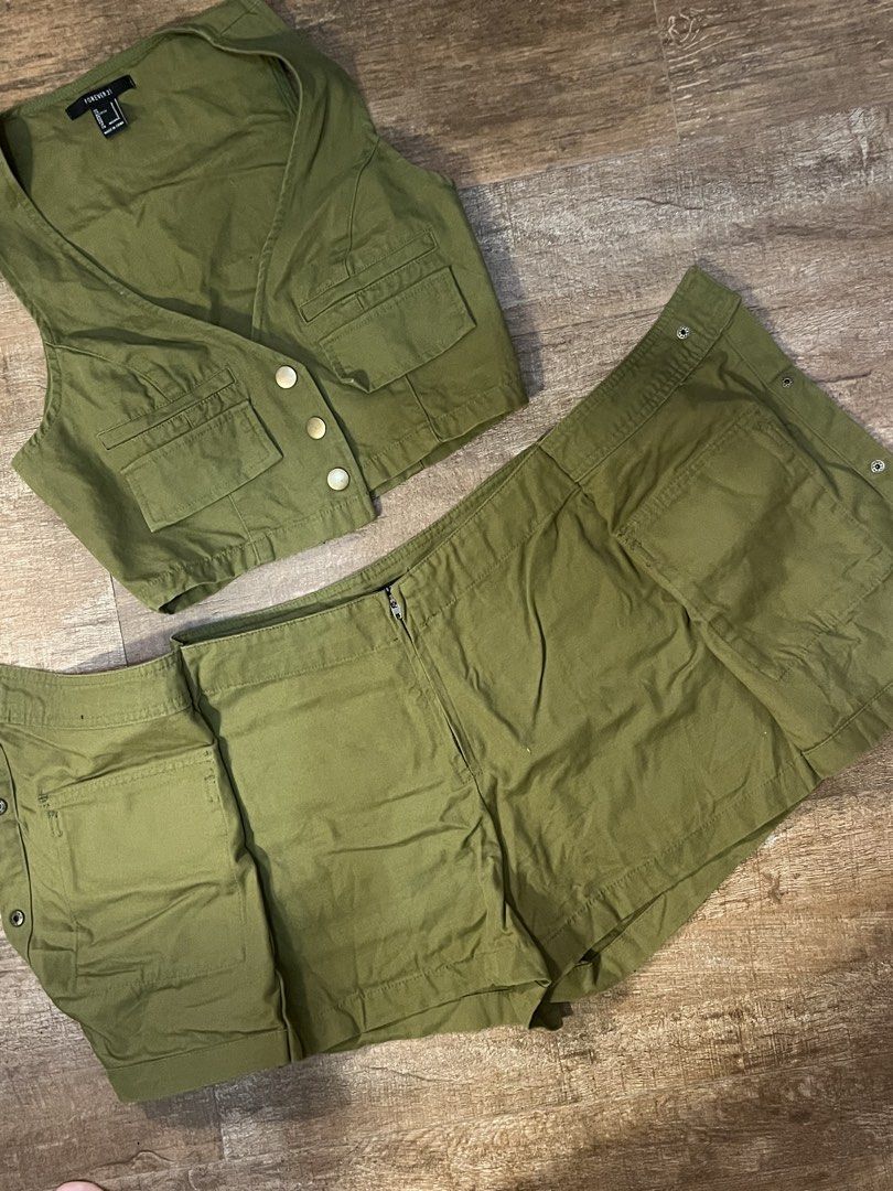 FOREVER 21 SET (Category: Sets or Coordinates) located in Taguig. Submitted by pixiewhimsy (Listing ID 1455829726, Image 2). Description: US S but fits Medium super nice but it’s too big for meee.