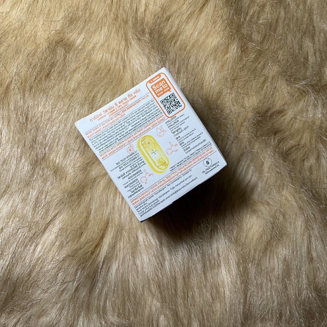 Garnier Vitamin C Dry Touch Cream Moisturizer (50ML) (Category: Face Care) located in Manila. Submitted by randomlyyoursph (Listing ID 1455821507, Image 2). Description: Reason for sale: Decluttering (in other word, madami na po me gamit, ayaw ko ma expired sila dahil tinatambak ko lang sila, gets?) THIS IS ORIGINAL, ORIGINAL TALAGA AS IN! SF NOT INCLUDED EXP: 2029 Info: Vitamin C - Brightens skin by reducing dark spots, freckles (pekas), and mel