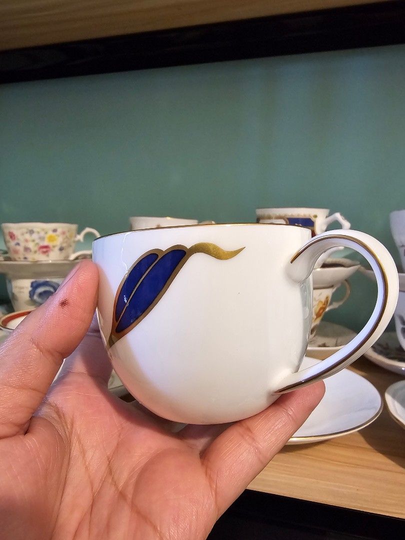 SALE❗GIVENCHY Duo - Blue Leaf (Category: Coffee & Tea Tableware) located in Quezon City. Submitted by senyoramaria (Listing ID 1455677713, Image 3). Description: GIVENCHY Blue Leaf Bone China Made in Japan Smaller than regular cup. Php750❗.