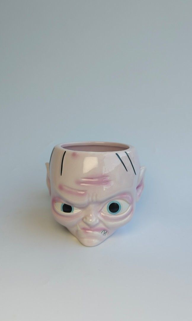 Gollum 3D mug (Category: Coffee & Tea Tableware) located in Cavite. Submitted by phtmt (Listing ID 1455790456, Image 1). Description: These are factory pull-out items, so minor imperfections or flaws may be present. Please manage your expectations..