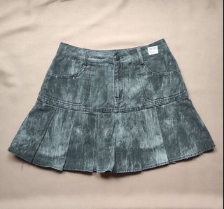 (Category: ) located in . Submitted by anaracloset (Listing ID 1455705963, Image 1). Description: .