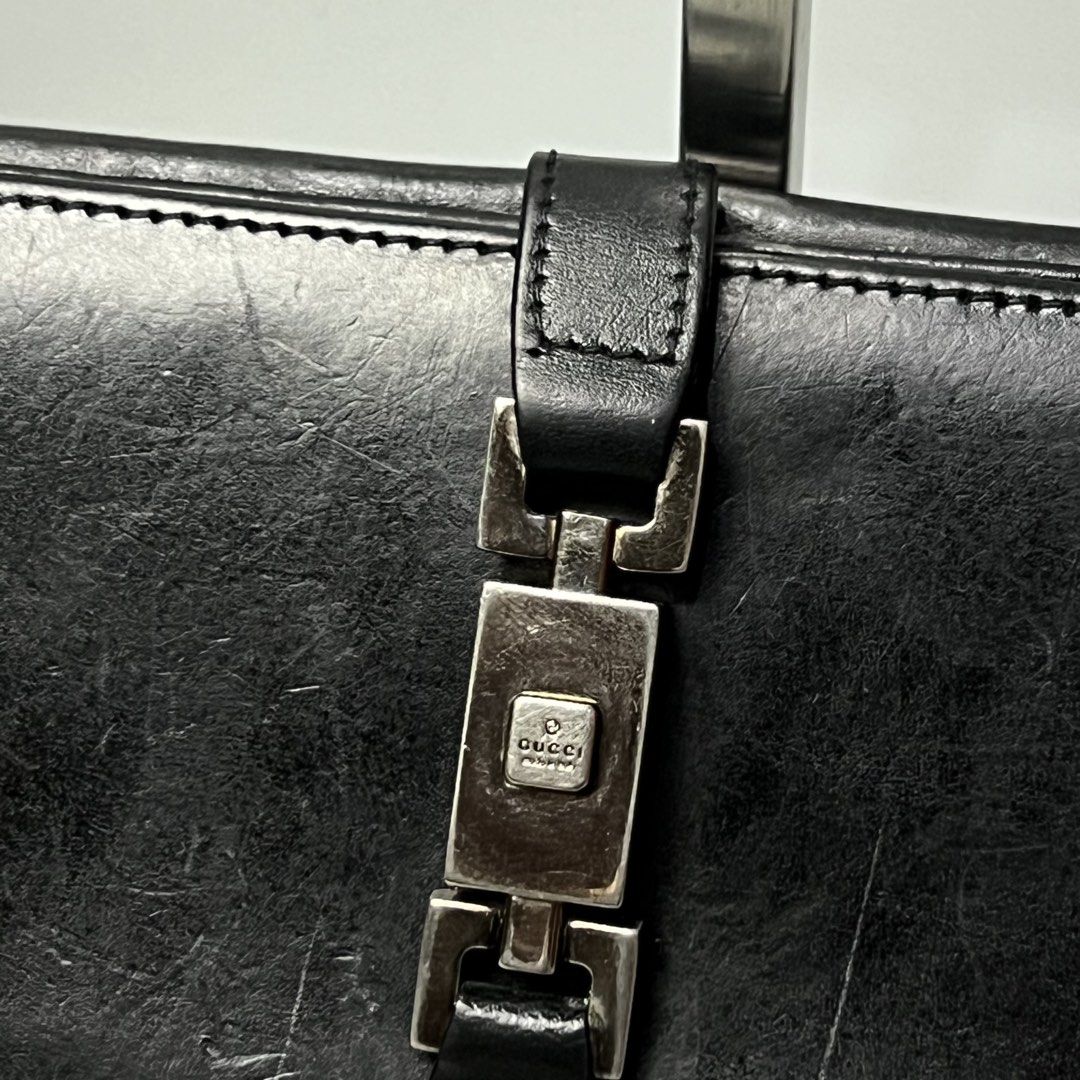 Gucci Black Leather Long Wallet (Category: Luxury Bags & Wallets) located in Bago City. Submitted by g___shop (Listing ID 1455796877, Image 2). Description: - Authentic Gucci black leather long wallet - Iconic horsebit hardware - Ample card slots for organization - Serial number: 035-1502-2134 - Made in Italy - Please check photos for detailed condition.