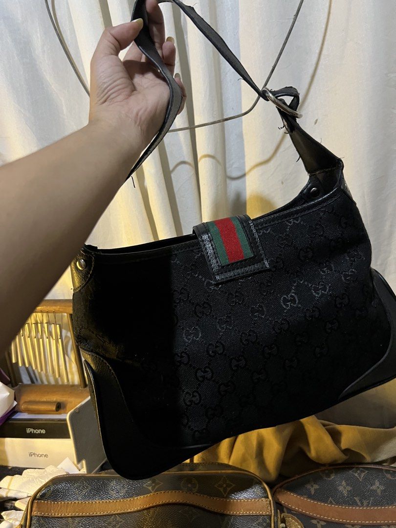 Gucci kili bag (Category: Luxury Bags & Wallets) located in Manila. Submitted by mightylion-ce6ea7 (Listing ID 1455849511, Image 2). Description: No code need patahi.