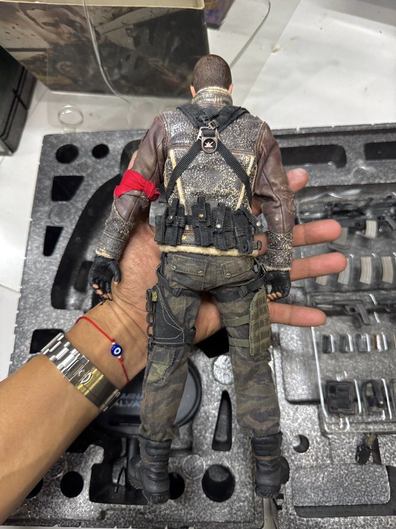 Hot toys Terminator John Connor (Category: Figurines & Statues) located in Paranaque City. Submitted by icko007 (Listing ID 1455710472, Image 3). Description: Hot toys Terminator John Connor Bib Complete Accessories (common flaking sa jacket due to Age) Price 7500 Only No rush Shipping / Dibs now Paynow Location Paranaque Payment Gcash/Bpi Shipping Lalamove/Lbc (Lbc Via Sched) Buyers Risk / Fee ‼️ Seller is not responsible for: lost, stolen, or d
