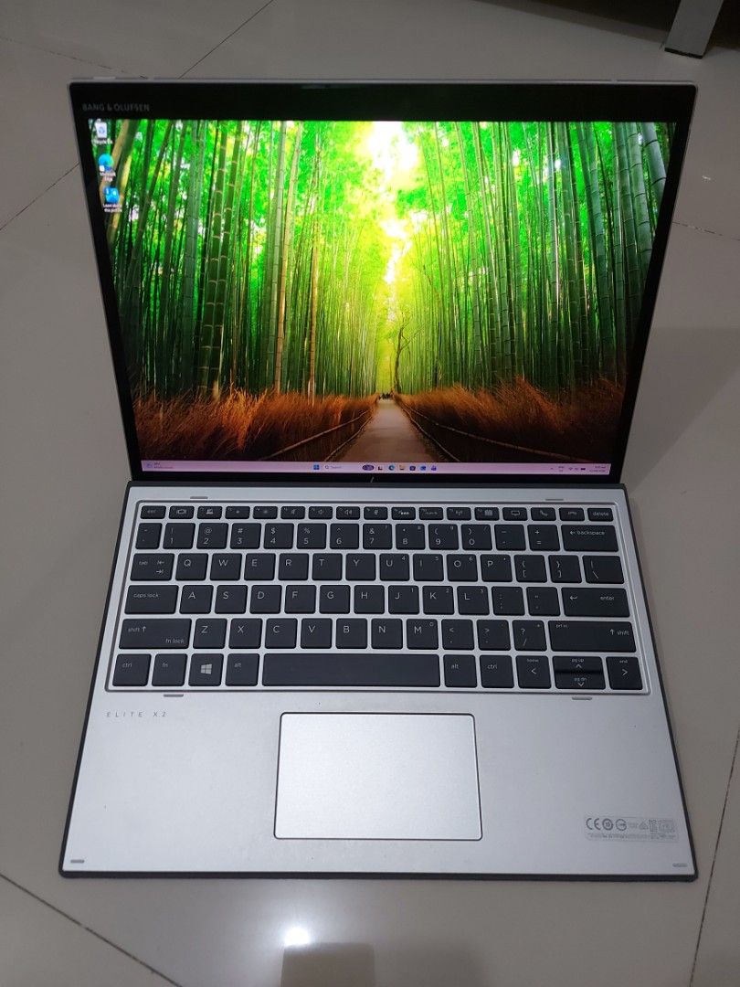 HP Elite x2 G4 Tablet Laptop (Category: Laptops & Notebooks) located in Manila. Submitted by matteoolaptops (Listing ID 1455793857, Image 1). Description: HP Elite x2 G4 Processor: Intel Core i5-8365U CPU @1.6GHz Memory: 8GB SSD: 256GB OS: Windows 11 64bit Touchscreen Unit with charger and pen.