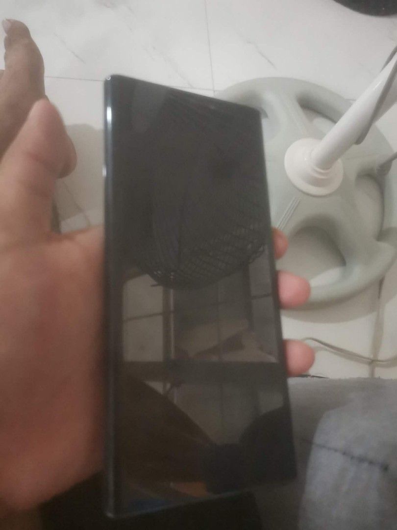 Huawei Mate 30 Pro 5g (Category: Huawei) located in General Trias. Submitted by leona29jon (Listing ID 1455727598, Image 2). Description: Huawei Mate 30 Pro 5G (Flagship) 8k 8k 8k Open for Swap No to Add ako CONDITION: 100% Working / All Goods (No hidden issues) Crisp Buttons, Smooth Performance Clear Cameras (Leica) Strong Battery Life Openline / Dual SIM 5G ISSUE: May crack sa backcase / back glass (kita sa picture). Natatakpan at hindi halata 