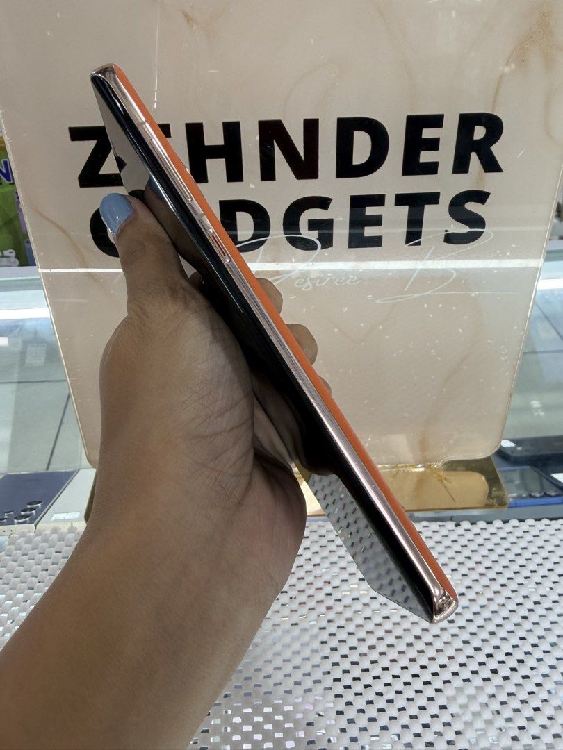 HUAWEI MATE 50 PRO 8/512GB OPENLINE (GLOBAL VERSION) (Category: Huawei) located in San Juan City. Submitted by desireebayal96 (Listing ID 1455796435, Image 3). Description: HUAWEI MATE 50 PRO * 8/512GB * DUAL SIM * OPENLINE * 64MP * 4700mAh * SNAPDRAGON 8+ GEN 1 * 97% SMOOTH * 95% BATTERY HEALTH * NO ISSUE * NO HISTORY OF REPAIR * WITH ORIGINAL 66W CHARGER NOTE: DI LANG MASYADONG MAKINIS. (PLEASE CHECK PHOTOS FOR YOUR REFERENCE) OPEN FOR COD SAME