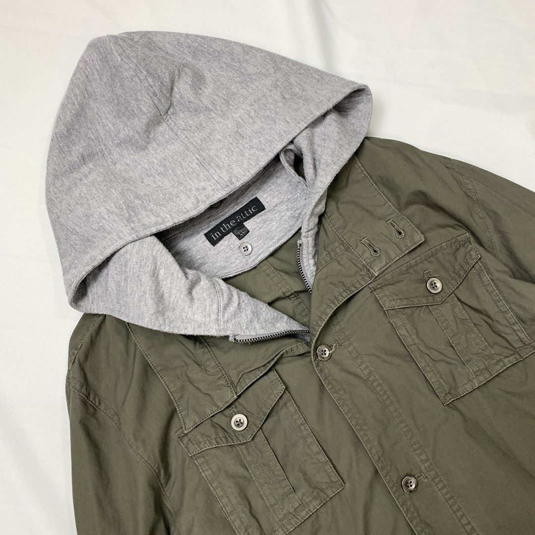 In the attic field jacket (Category: Coats, Jackets and Outerwear) located in Baguio. Submitted by been.aged_ph (Listing ID 1455675776, Image 3). Description: (detachable inner hoodie) 𝚂𝚒𝚣𝚎: fits up to M 𝙳𝚒𝚖𝚎𝚗𝚜𝚒𝚘𝚗𝚜: 21 x 27 𝙲𝚘𝚗𝚍𝚒𝚝𝚒𝚘𝚗: Very Good 𝙸𝚜𝚜𝚞𝚎: none Model Height: 5' 7" .