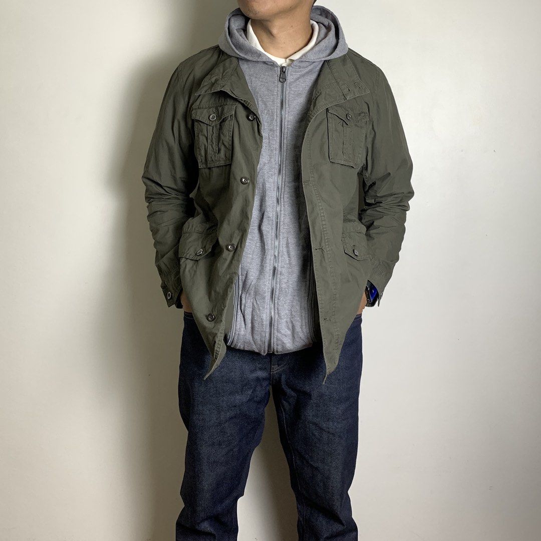 In the attic field jacket (Category: Coats, Jackets and Outerwear) located in Baguio. Submitted by been.aged_ph (Listing ID 1455675776, Image 1). Description: (detachable inner hoodie) 𝚂𝚒𝚣𝚎: fits up to M 𝙳𝚒𝚖𝚎𝚗𝚜𝚒𝚘𝚗𝚜: 21 x 27 𝙲𝚘𝚗𝚍𝚒𝚝𝚒𝚘𝚗: Very Good 𝙸𝚜𝚜𝚞𝚎: none Model Height: 5' 7" .