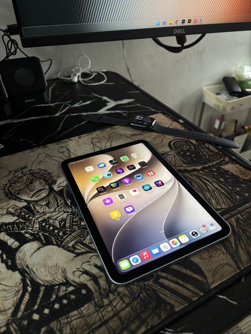 iPad mini 7 (A17 Pro) — For Sale (Category: iPad) located in Manila. Submitted by christianmark23 (Listing ID 1455715485, Image 3). Description: iPad mini 7 (A17 Pro) — For Sale • 91% Battery Health | 402 Cycles • No issues • With signs of use, still good condition • With case + original cord • Local purchase • Manila area PM for inquiries..