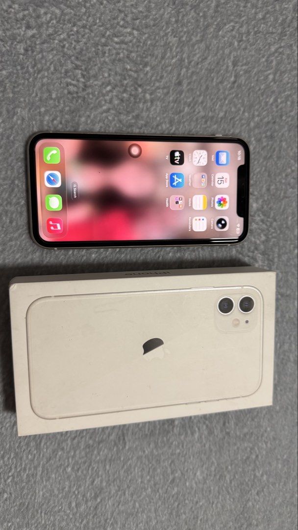 Iphone 11 white 64gb (Category: iPhone 11 Series) located in Pasig City. Submitted by ainee.and.emmett (Listing ID 1455815871, Image 1). Description: Iphone 11 64g white (first owner) Complete set with box / manual Sticker Original cord 84%BH No repair or replacement Original battery and lcd Unli check Strictly for meet up within pasig/ taguig location.