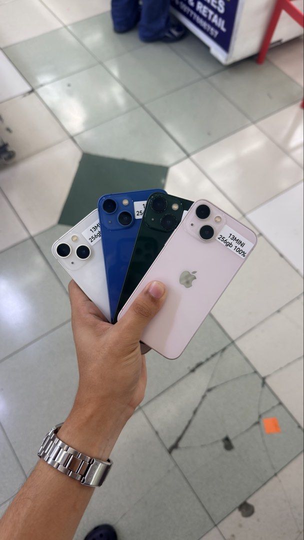 iPhone 13 Mini 256gb FU (Category: iPhone 13 Series) located in Manila. Submitted by carimgadgets (Listing ID 1455831069, Image 1). Description: .