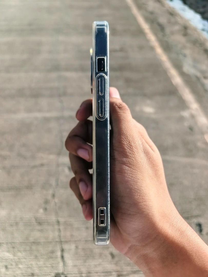 Iphone 14 (128 GB) (Category: iPhone 14 Series) located in Los Banos. Submitted by justinthegreat53 (Listing ID 1455726617, Image 3). Description: ✅ iPhone 14 128GB (Slightly nego) ✅ 128GB storage ✅ 85% batt health ✅ Original Apple charger/head ✅ Vention cable included ✅ Fully usable / can test upon meetup Issues: ❌ Face ID not working ❌ Front camera not working ❌ Hard press lower volume ⚠️ Back cam hazy ⚠️ Display unknown.
