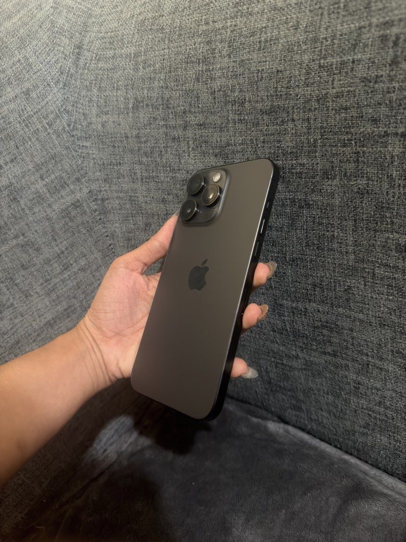 Iphone 15 pro max 512gb (Category: iPhone 15 Series) located in Manila. Submitted by preciousgr97325 (Listing ID 1455791588, Image 2). Description: Iphone 15 pro max For sale or swap sa may add 512gb Openline 100bh (new replaced) zp/a variant Powemac purchased Meet up ONLY‼️.