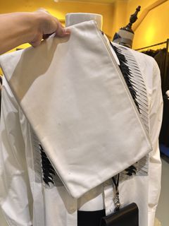 （分類：）位於 。 由 preownedluxuryclotheshk 提交（商品編號 1455728719，圖片 1）。簡介： 。