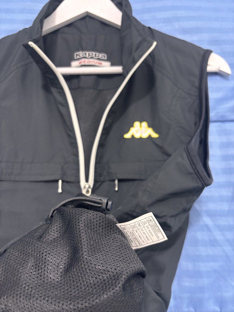 Kappa Black Sleeveless Vest Jacket Medium (Category: Vests) located in Manila. Submitted by reymartreg23298 (Listing ID 1455827410, Image 3). Description: Kappa Vest Width 21 Length 25.5 Medium fitting As New condition Location. Pasay City Metro Manila Courier. J&T FB : Reymart Regis.