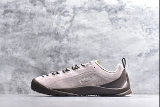 (Category: ) located in . Submitted by Outlet.Sneakers (Listing ID 1455708637, Image 1). Description: .