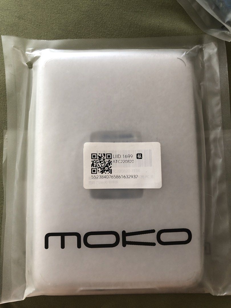 [KINDLE CASE] MoKo 6” 11th Gen (Category: Cases & Sleeves) located in Manila. Submitted by casabaraly00528 (Listing ID 1455734568, Image 1). Description: - Brand: MoKo - Compatible with: 6-inch Kindle 11th Generation - Design: Clear frosted back with transparent bumper - Protection: Shields against scratches and minor impacts - Material: Durable and lightweight - Finish: Sleek and modern aesthetic.