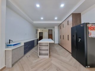 (Category: ) located in . Submitted by dcabinetstudio100 (Listing ID 1455761349, Image 1). Description: .