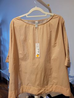 （分類：）位於 。 由 BigLuxCloset 提交（商品編號 1455804146，圖片 1）。簡介： 。
