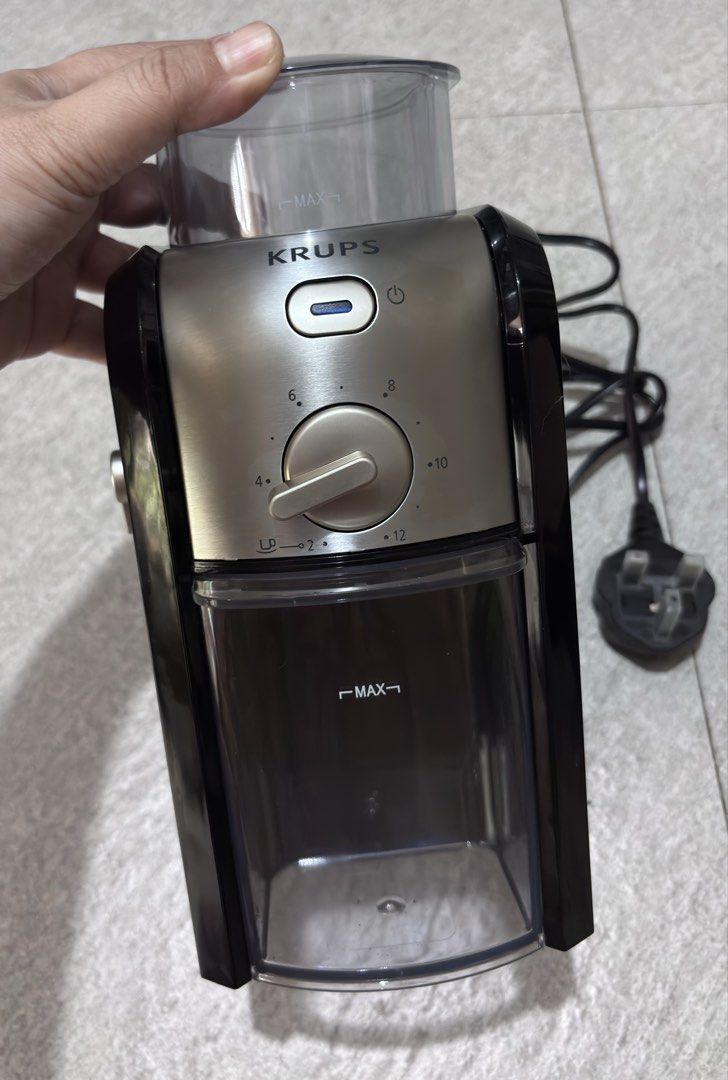 Krups Burr Grinder GVX 2 (Category: Coffee Machines & Makers) located in Paranaque City. Submitted by dalle_closet (Listing ID 1455718842, Image 2). Description: working well slightly used pa ito.