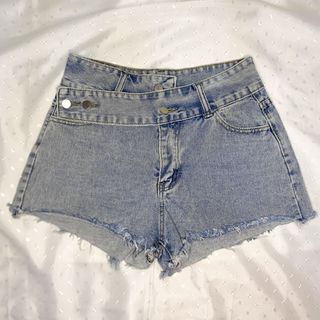 (Category: ) located in . Submitted by chiaeia (Listing ID 1455765991, Image 1). Description: .