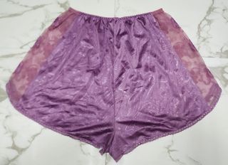 (Category: ) located in . Submitted by AnnieMcq (Listing ID 1455816518, Image 1). Description: .