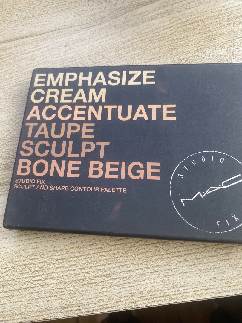 MAC Studio Fix Sculpt and Shape Contour Palette Light/Medium (Category: Makeup) located in Manila. Submitted by cheese210 (Listing ID 1455680558, Image 1). Description: - MAC Studio Fix Sculpt and Shape Contour Palette - Shade: Light/Medium - 6 shades for contouring and highlighting - Includes taupe, bone beige, and cream accentuates - Total Net Weight: 0.50 oz / 14.4g - Made in USA.