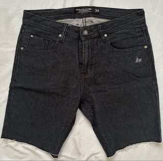 (Category: ) located in . Submitted by prlvdthgss (Listing ID 1455729429, Image 1). Description: .