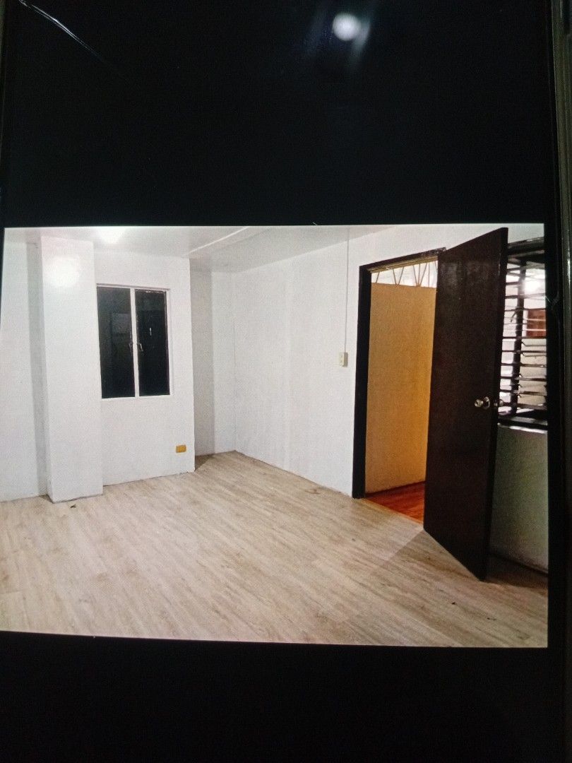 Makati 2br (Category: Apartments & Condos) located in Calamba. Submitted by lalimancera67 (Listing ID 1455784725, Image 2). Description: jdj suites, tanay st makati . 2 br 2tb unfurnished woth prkg.