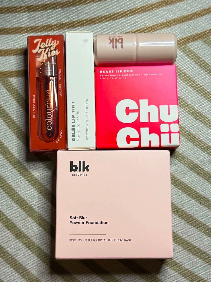 Make up BUNDLE (Category: Makeup) located in Manila. Submitted by lumierecollective (Listing ID 1455675374, Image 1). Description: .
