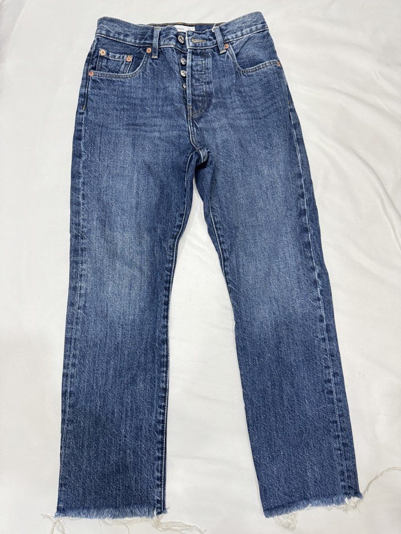 Mango Havana Denim Blue Jeans - Straight (Category: Jeans) located in Manila. Submitted by shophndh (Listing ID 1455810847, Image 1). Description: Mango Straight Denim Jeans - Blue High Waisted Condition: 10/10 - barely worn Length: 92cm Waiste: 24-26cm.