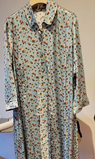 （分類：）位於 。 由 BigLuxCloset 提交（商品編號 1455805568，圖片 1）。簡介： 。