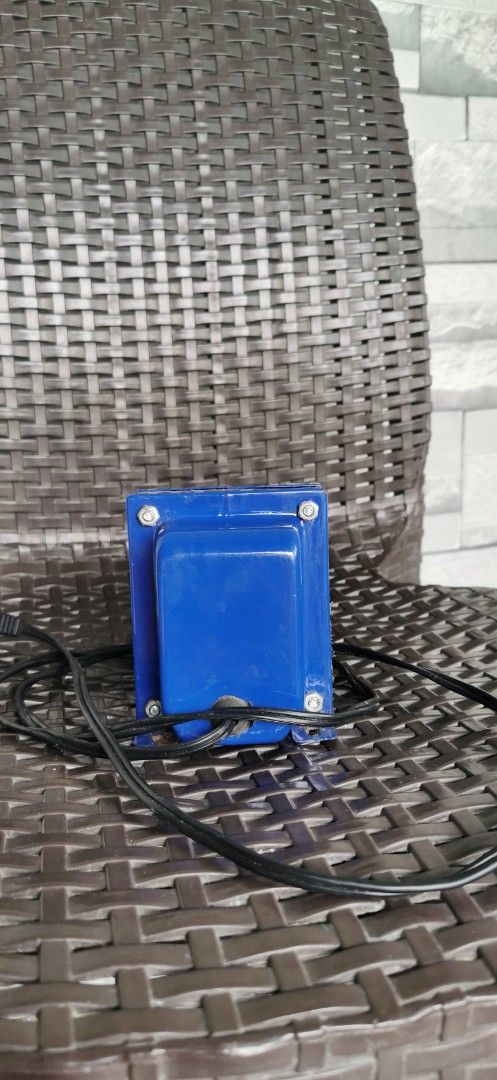 MATCH-BALS Voltage Transformer 110V Input, 220V Output (Category: Electrical, Adaptors & Sockets) located in Cavite. Submitted by theathea22 (Listing ID 1455705598, Image 3). Description: - MATCH-BALS Voltage Transformer - Converts 110V input to 220V output - 5 Amp rating - Blue metal casing with power cord and outlet - Ideal for electronics projects or powering devices - Tested and working.